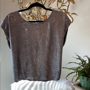 This top is open from the back